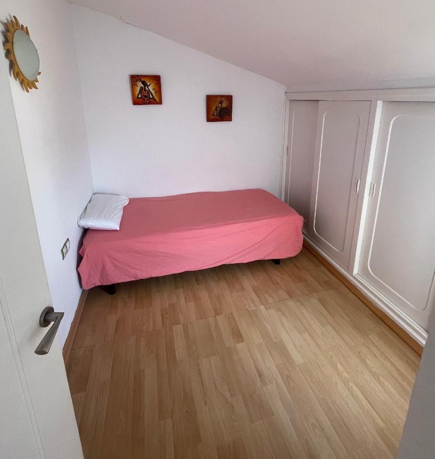 Stunning Penthouse Apartment Girona Bagian luar foto